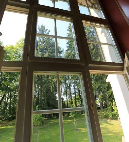 מיטת קינג בסוויטה, Chateau Herálec Boutique Hotel & Spa By L Occitane