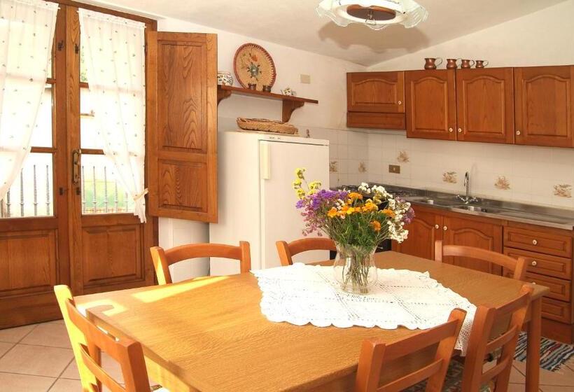 דירת שלושה חדרים, Agriturismo Poderino