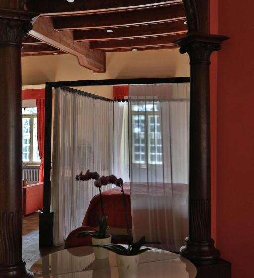 Люкс Кровать Кинг, Chateau Herálec Boutique Hotel & Spa By L Occitane