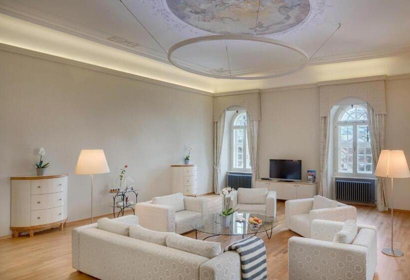 סוויטה נשיאותית, Chateau Herálec Boutique Hotel & Spa By L Occitane