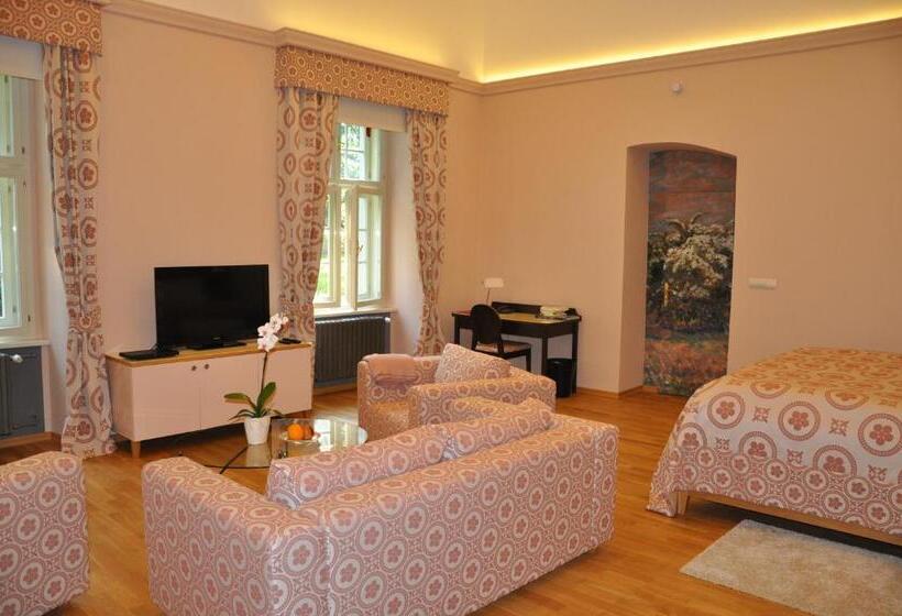 חדר דלוקס, Chateau Herálec Boutique Hotel & Spa By L Occitane