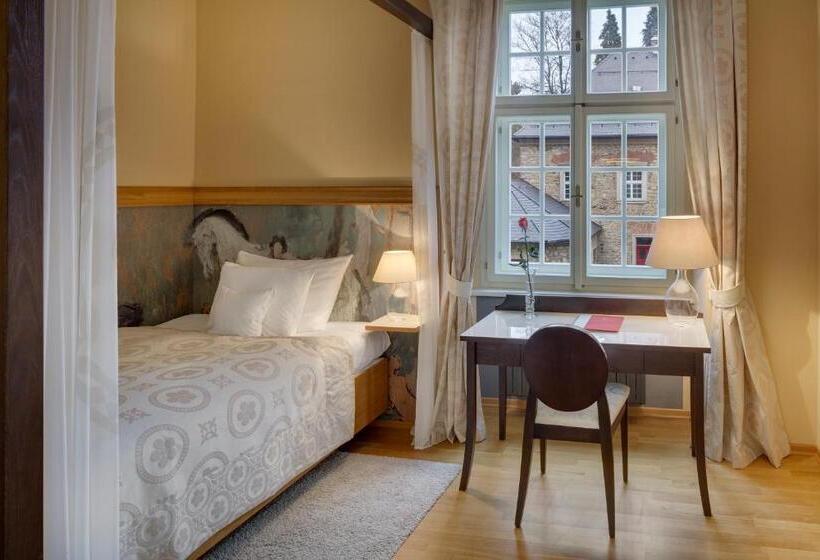 סוויטה משפחתית, Chateau Herálec Boutique Hotel & Spa By L Occitane
