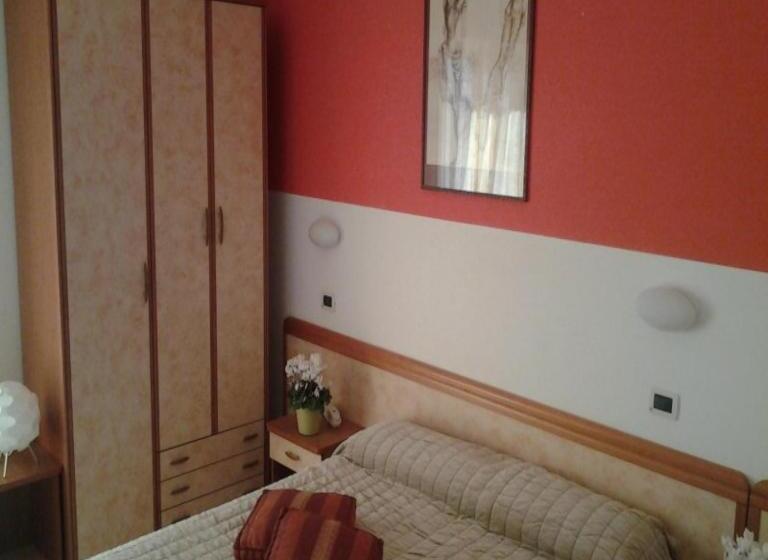 Трехместный Номер Deluxe, Danubio