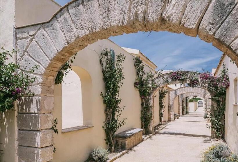 海景豪华三人间, Mangia S Favignana Resort