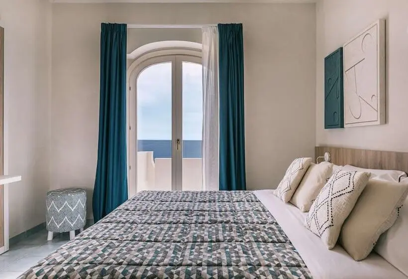 اتاق سوپریور با چشم‌انداز دریا, Mangia S Favignana Resort