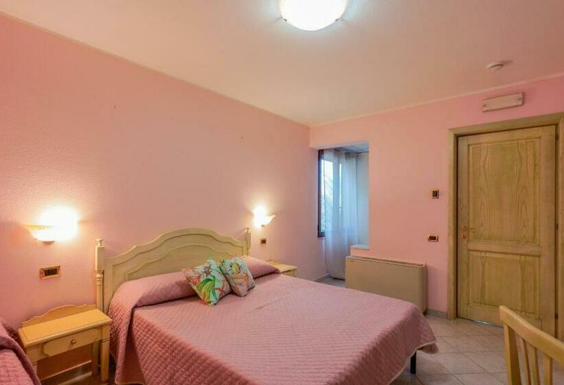 اتاق استاندارد, Solanas