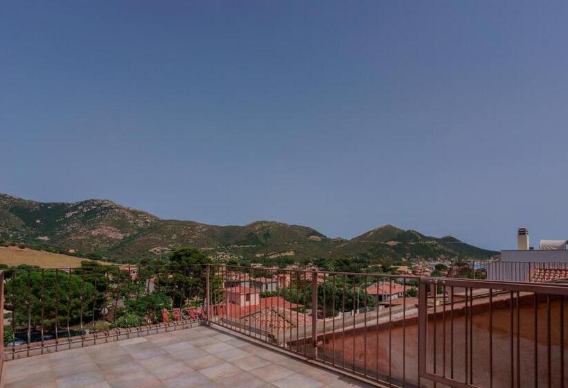 غرفة سوبيريور مطلة على حمام السباحة, Solanas