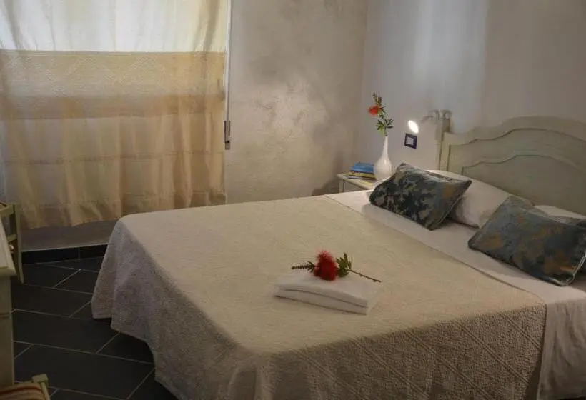 Apartamento 1 Quarto com Terraço Vista Mar, Solanas