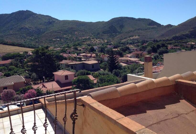 شقة من غرفة نوم واحدة متصلة, Solanas