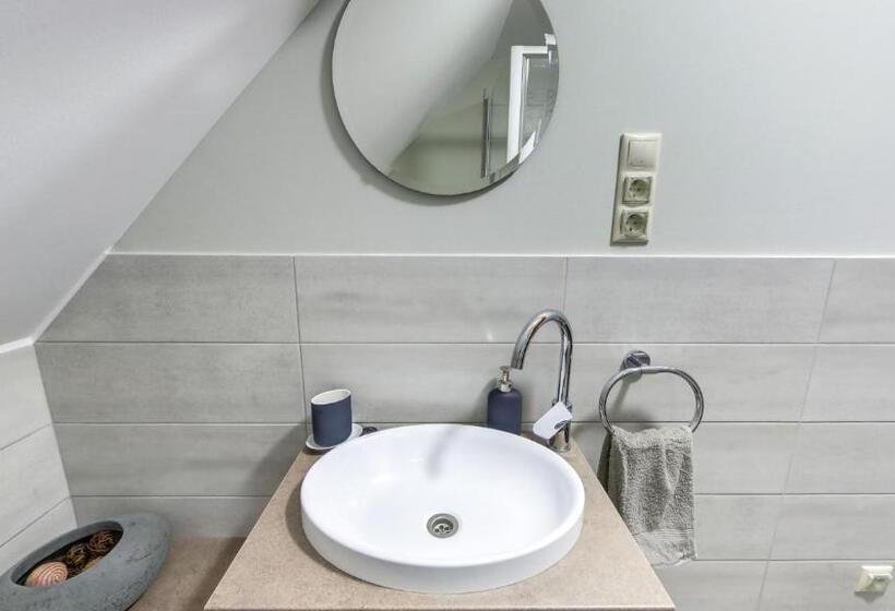 חדר סטנדרט, Csodaszarvas Vendégházak