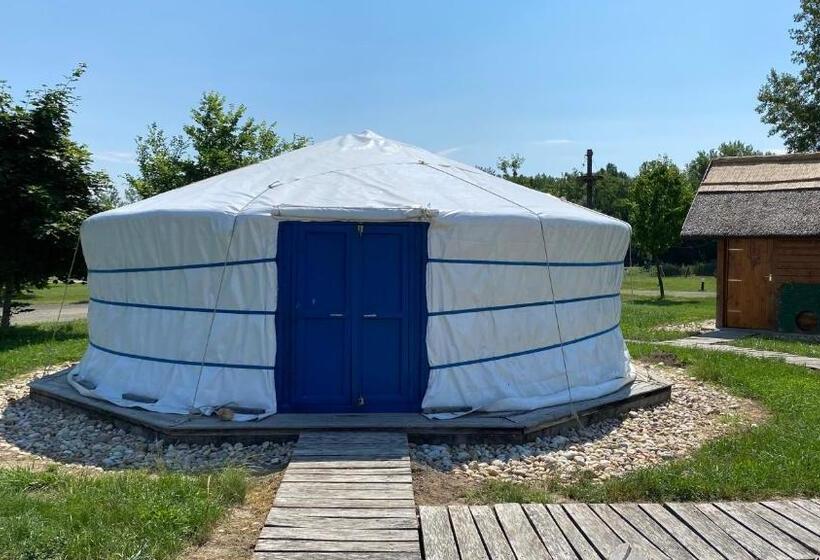 Standard Tent, Csodaszarvas Vendégházak