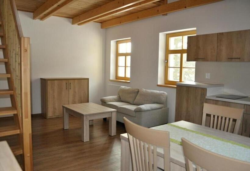 סוויטה משפחתית, Penzion Fořtovna