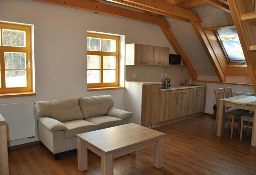 סוויטה משפחתית, Penzion Fořtovna