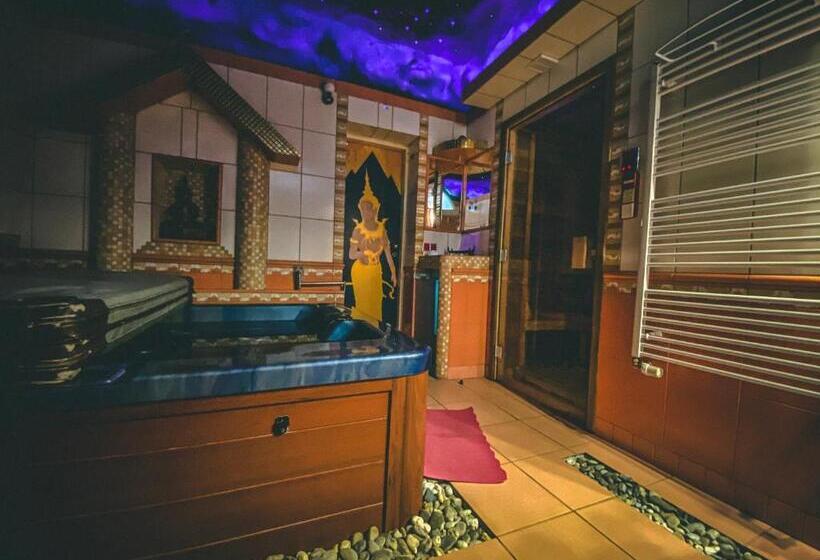 디럭스 스위트, Resort Svět