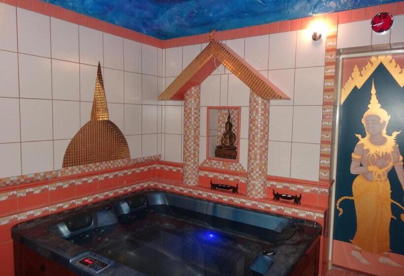 디럭스 스위트, Resort Svět