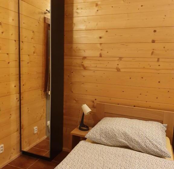 شقة غرفة واحدة, Sport Hotel šibeniční Vrch