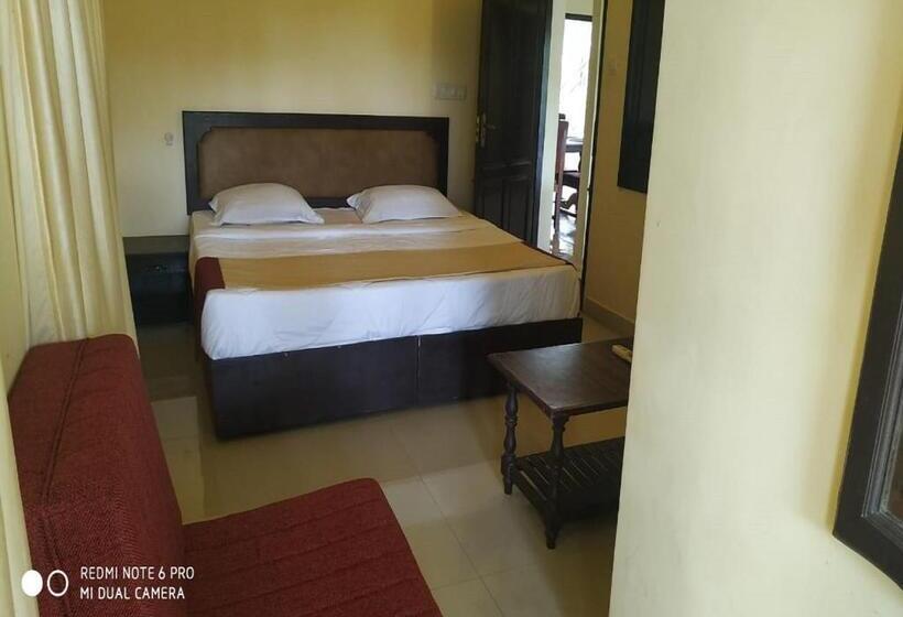 اتاق لوکس, Wintergreen Waterfront Resort