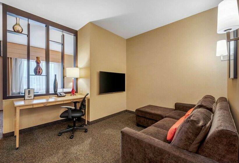 Люкс, Cambria Hotel Akron   Canton Airport