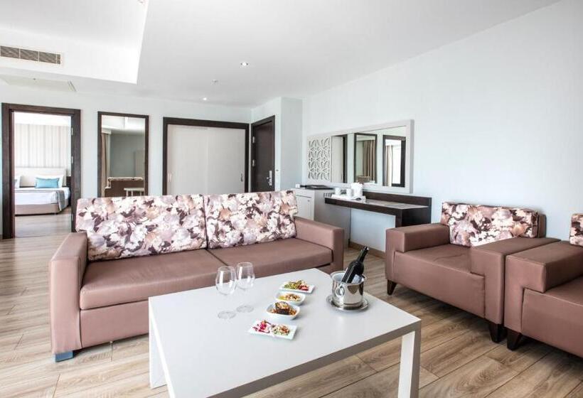 جناح جونيور, Aria Claros Beach & Spa Resort – All Inclusive