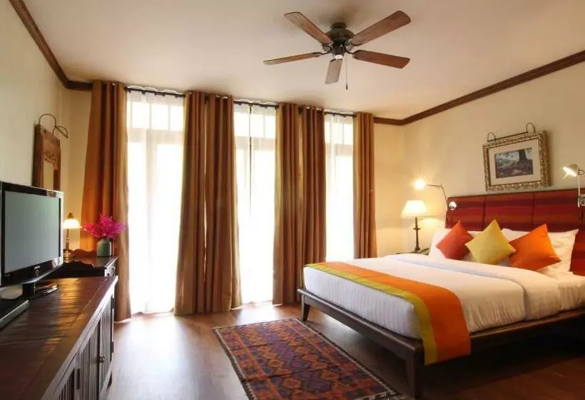 استودیوی استاندارد, Ariyasom Villa