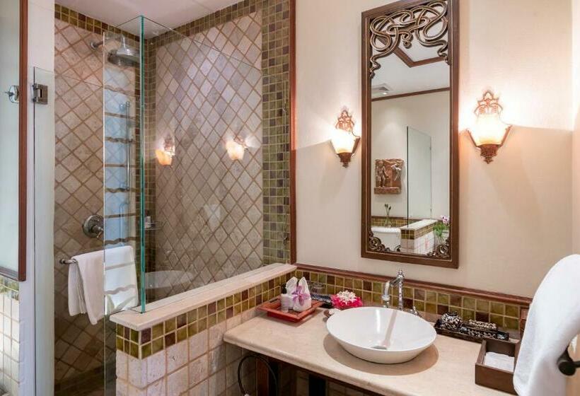 استودیوی استاندارد, Ariyasom Villa