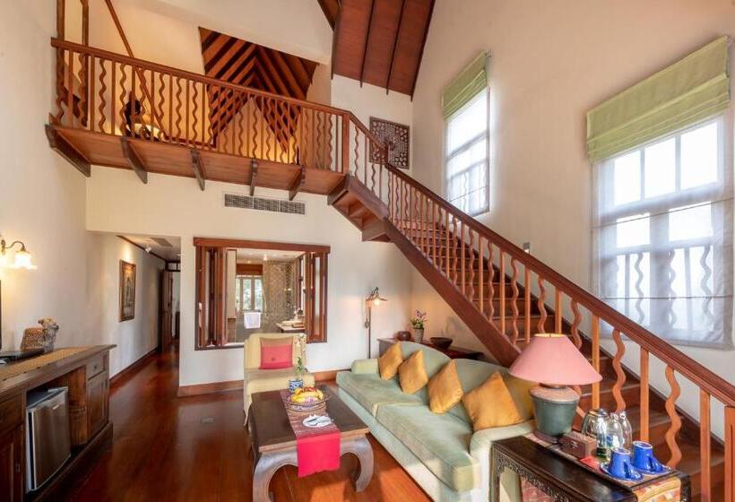 سوییت اجرایی, Ariyasom Villa