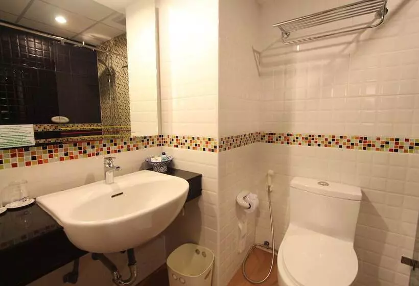 اتاق سوپریور, The Camelot Hotel Pattaya