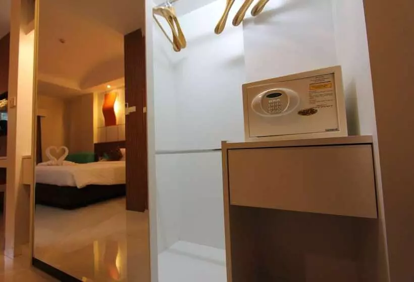 اتاق سوپریور, The Camelot Hotel Pattaya