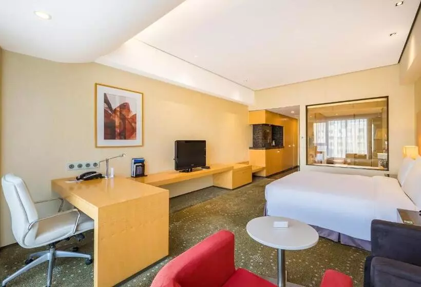 Superior-huone King-vuode, Crowne Plaza Tianjin Binhai By Ihg