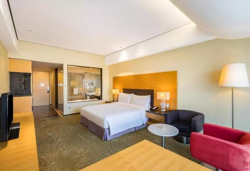 Superior-huone King-vuode, Crowne Plaza Tianjin Binhai By Ihg