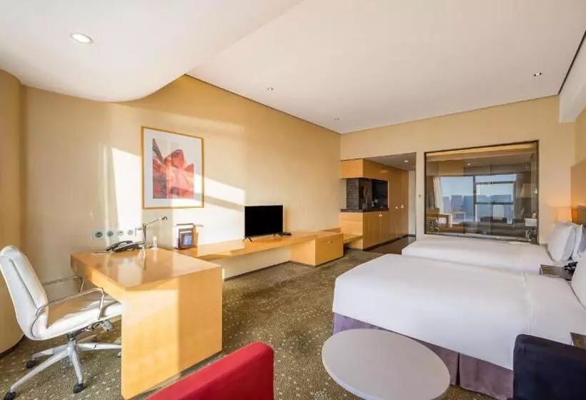 Premium-huone Järvinäkymä, Crowne Plaza Tianjin Binhai By Ihg