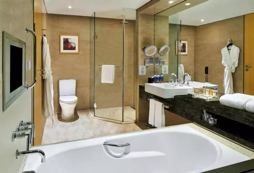 Premium-huone Järvinäkymä, Crowne Plaza Tianjin Binhai By Ihg