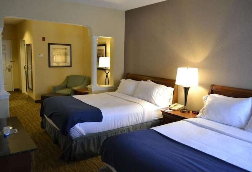 带2个双人床的标准工作室, Holiday Inn Express Hotels Biddeford, An Ihg