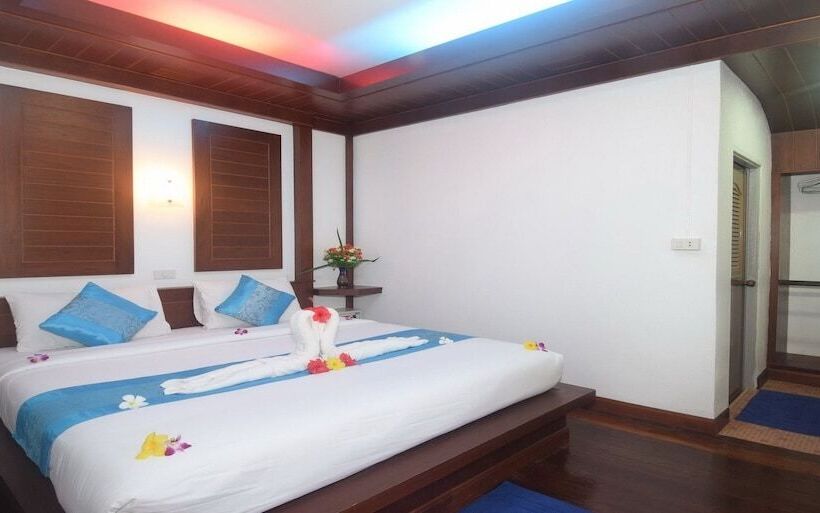 ガーデンビューデラックスルーム, Lanta Sunny House