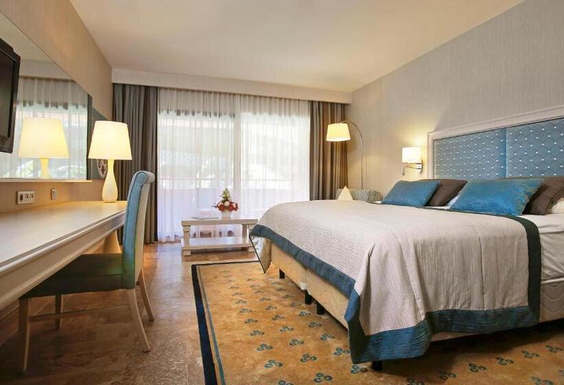 חדר דלוקס לשלושה, Martı Myra   Ultra All Inclusive