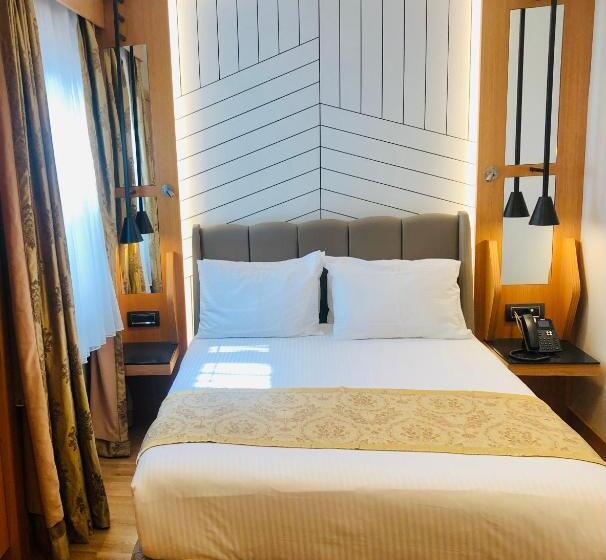 اتاق استاندارد یک نفره, Maywood