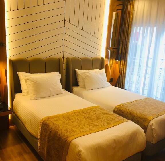 اتاق استاندارد, Maywood