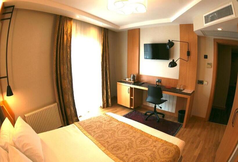 اتاق استاندارد یک نفره, Maywood