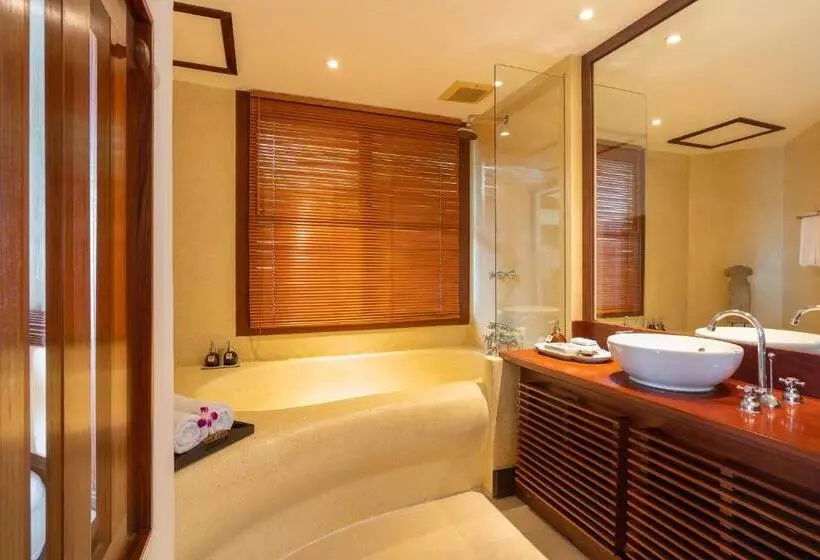 آپارتمان 3 خوابه با چشمانداز دریا, Napasai Samui