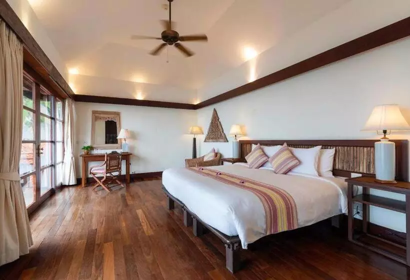 آپارتمان 4 خوابه, Napasai Samui
