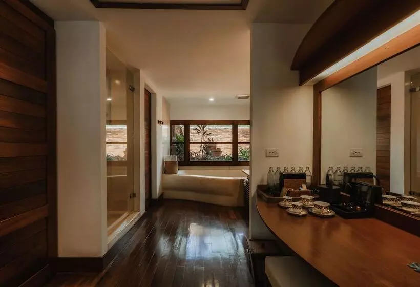 ویلای یک اتاق خوابه با استخر شنا, Napasai Samui