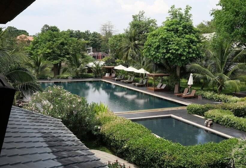 디럭스 룸, Royal River Kwai Resort And Spa