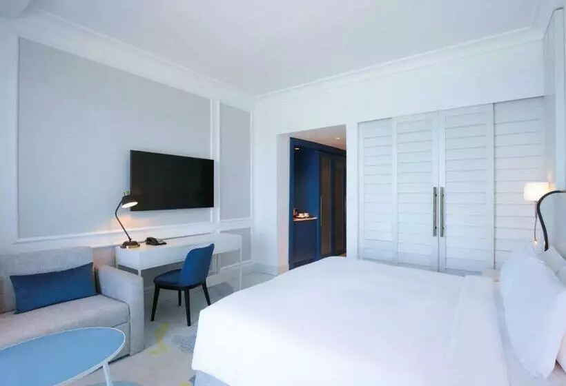 Superior Room King Size Bed