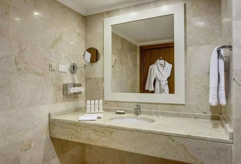 バルコニー付きスーペリアルーム, Radisson Blu Resort & Spa Cesme