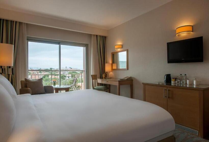 Номер Superior с Балконом, Radisson Blu Resort & Spa Cesme