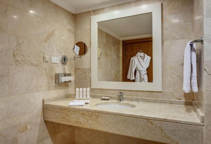 Superior suite with pool view, Radisson Blu Resort & Spa Cesme