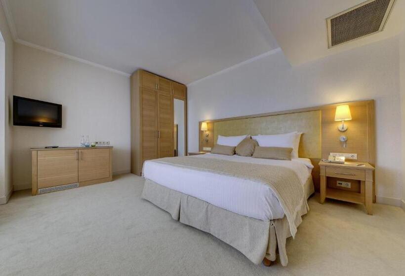 Люкс Вид на Море, Radisson Blu Resort & Spa Cesme