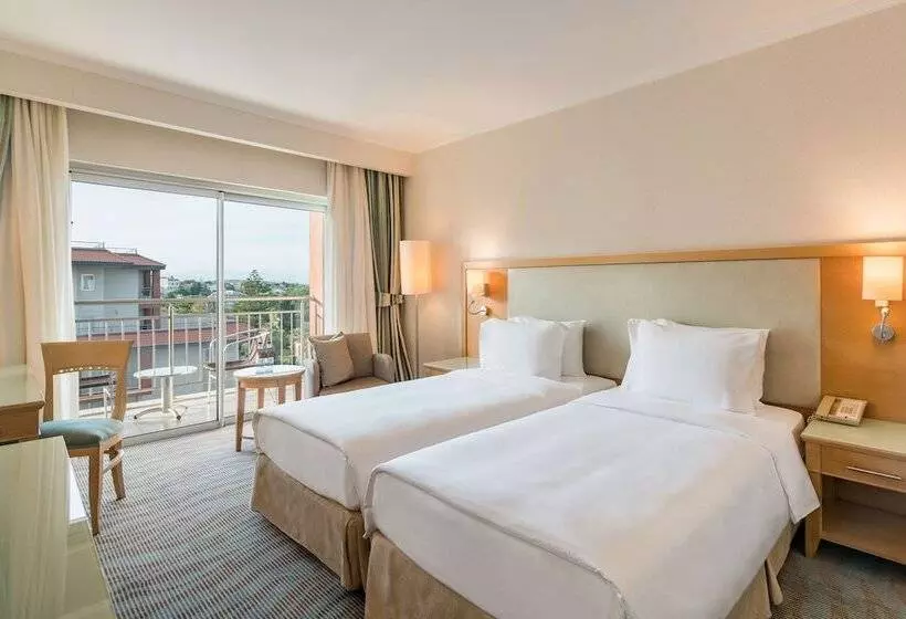 バルコニー付きスーペリアルーム, Radisson Blu Resort & Spa Cesme