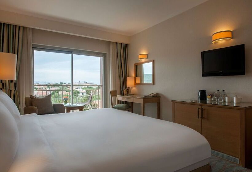 Номер Superior с Балконом, Radisson Blu Resort & Spa Cesme
