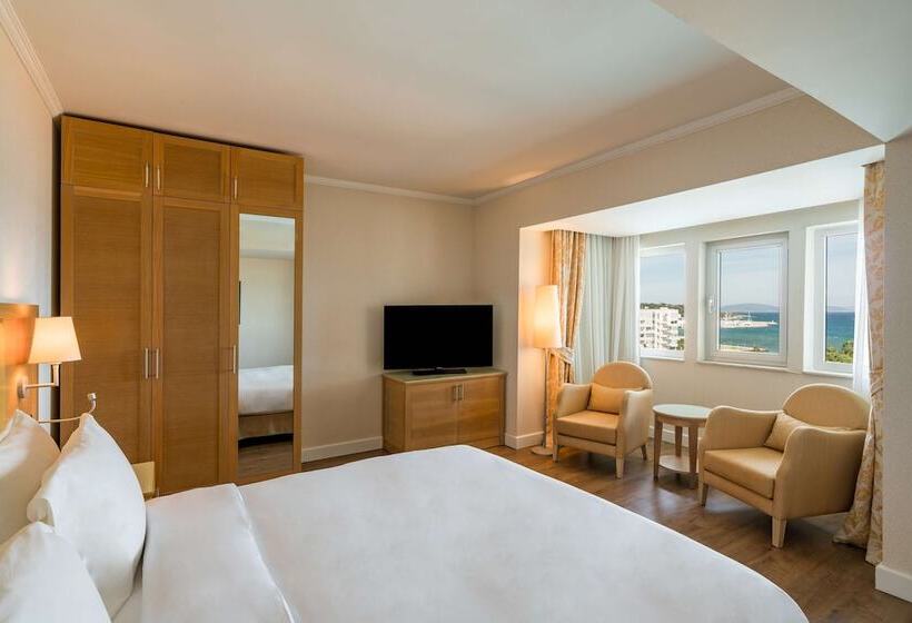 Люкс Вид на Море, Radisson Blu Resort & Spa Cesme